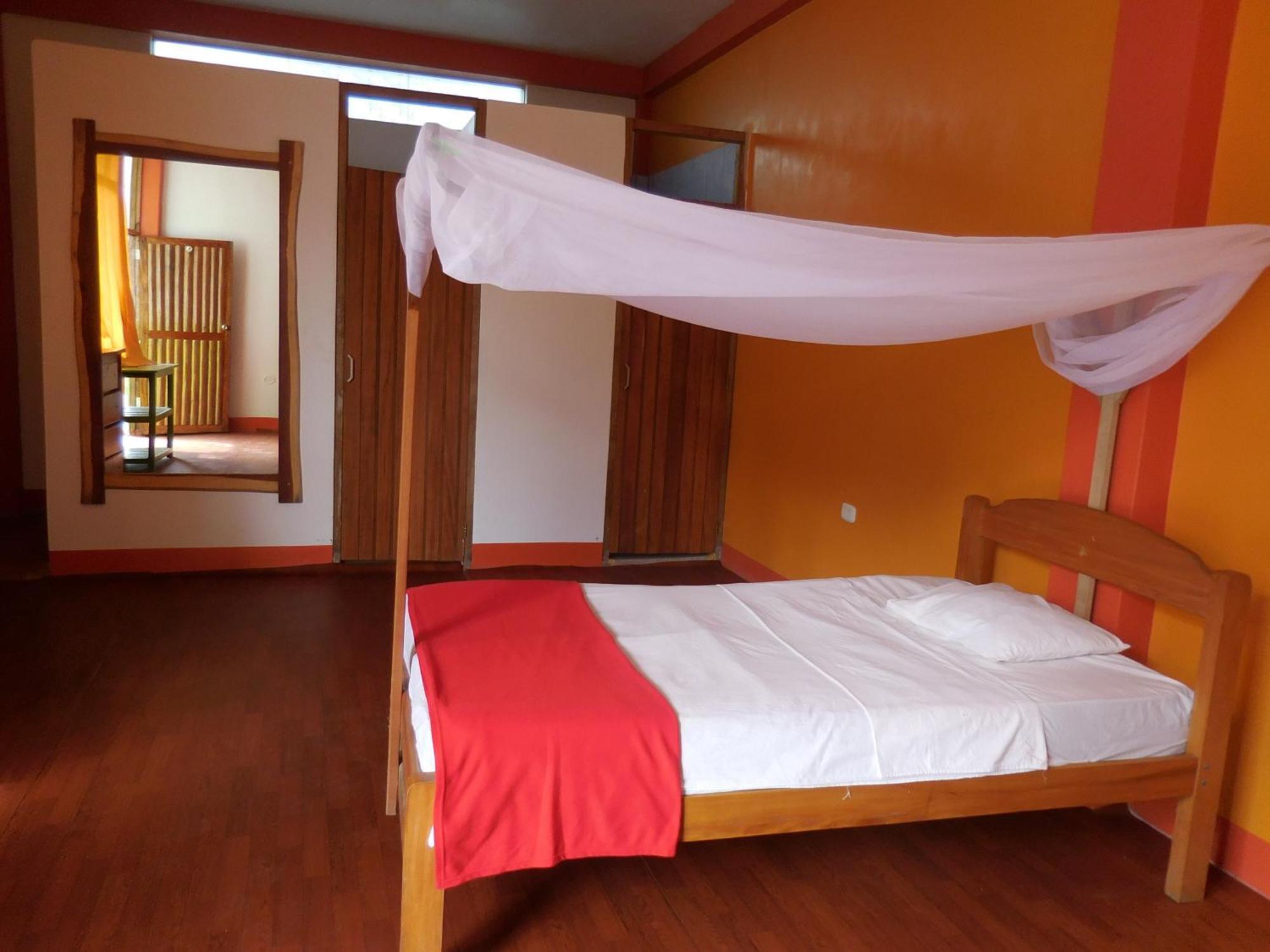 פוארטו מלדונדו Tambopata Hostel מראה חיצוני תמונה