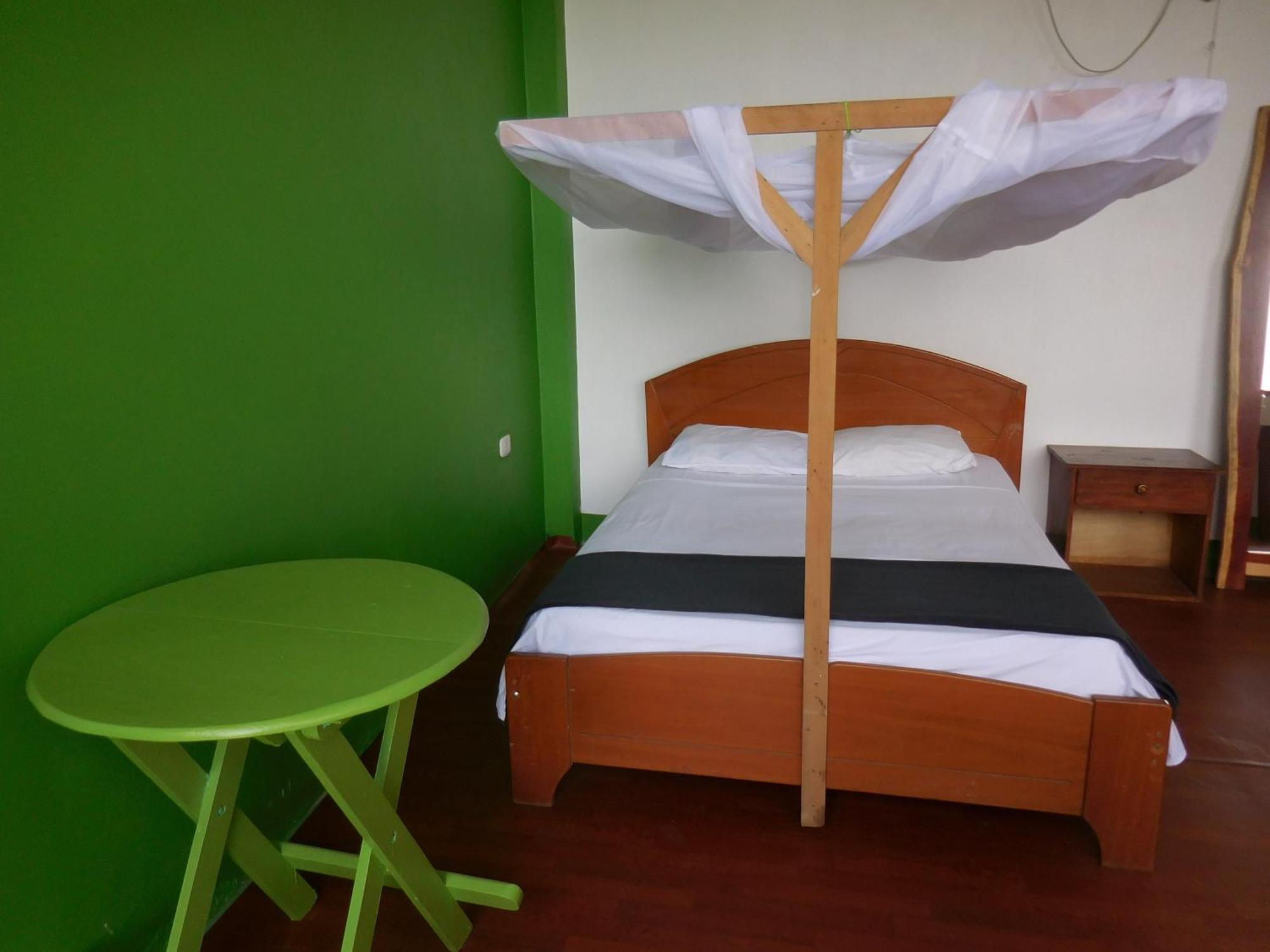 פוארטו מלדונדו Tambopata Hostel מראה חיצוני תמונה