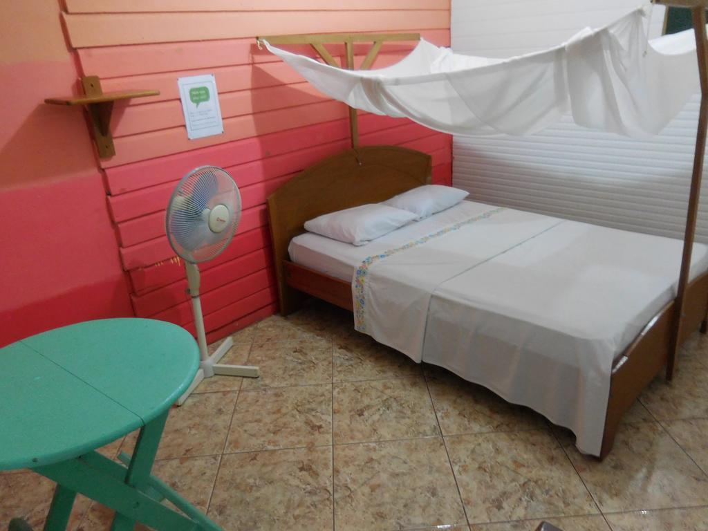 פוארטו מלדונדו Tambopata Hostel מראה חיצוני תמונה